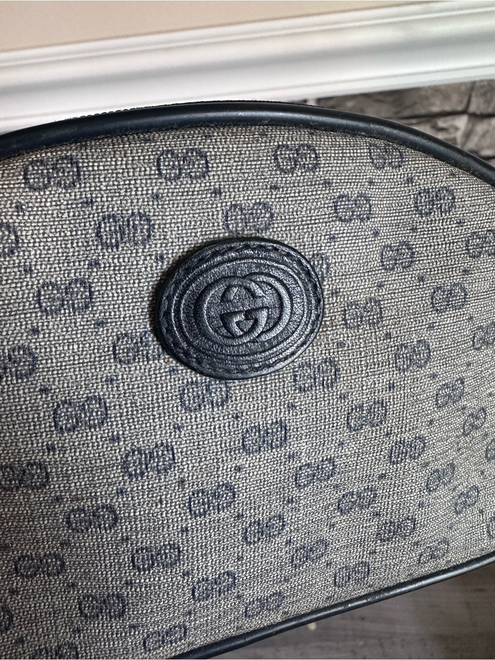 vintage Gucci Micro GG supreme coated canvas zipper pouch - Picture 3 of 9